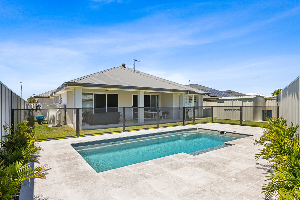 Pure Perf pool fencing beside a new home, NSW Mid North Coast