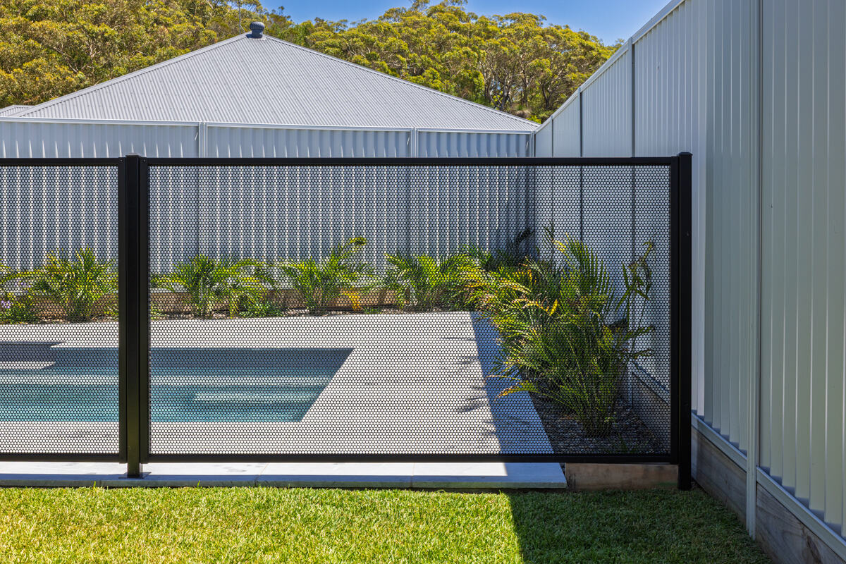Plunge pool corner with Pure Perf fencing, NSW Mid North Coast