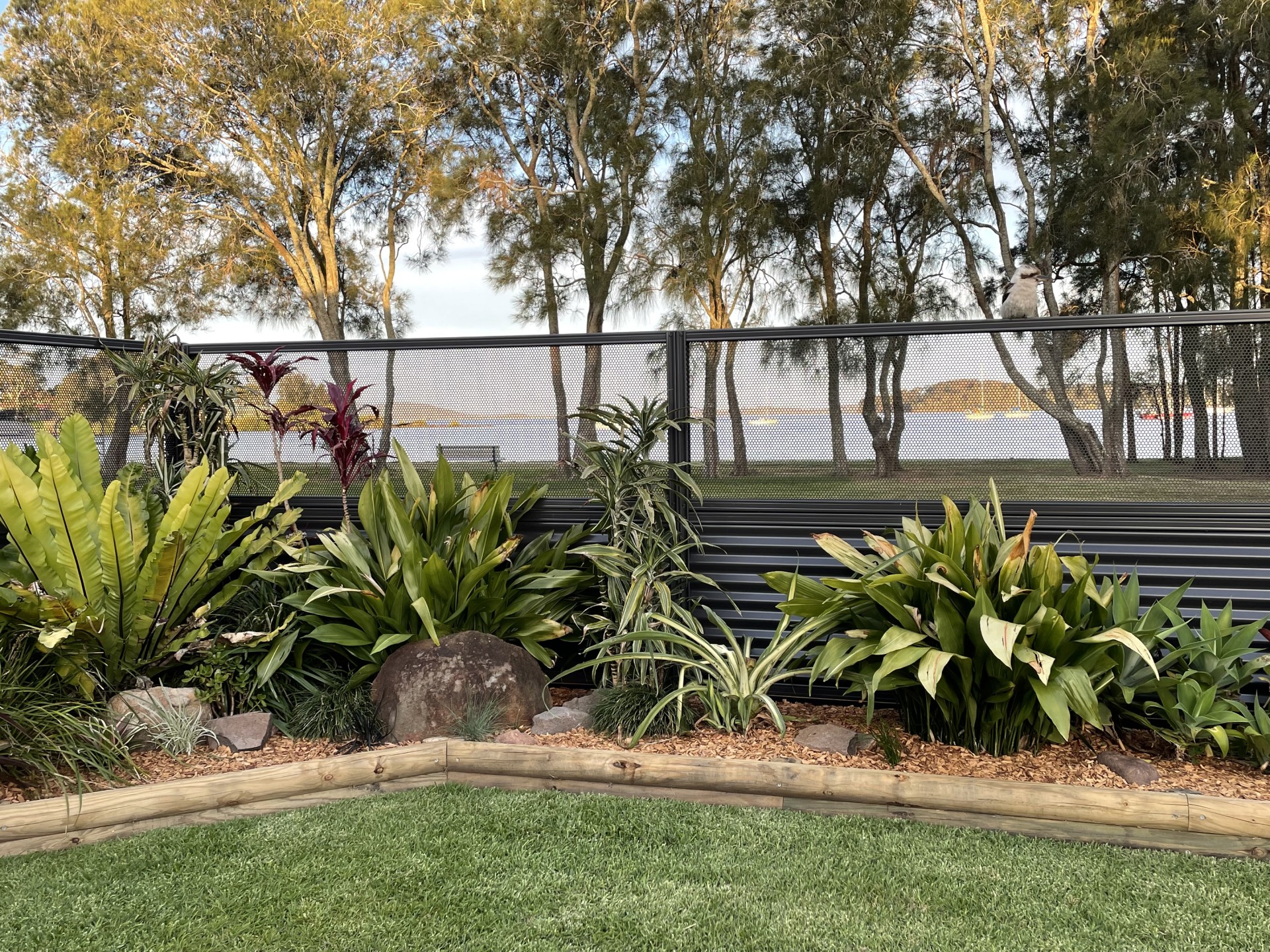 Textured Monument pool fencing, Tanilba Bay NSW